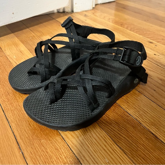 Chaco Black Sandals - Picture 2 of 6